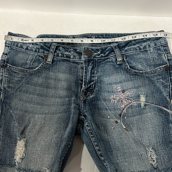 Women’s blue low rise bermuda denim short size 7 - Picture 6 of 9